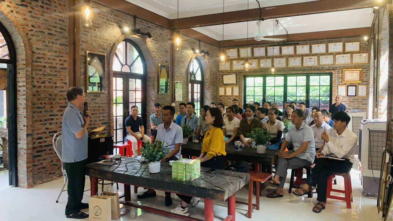 Bí thư ub